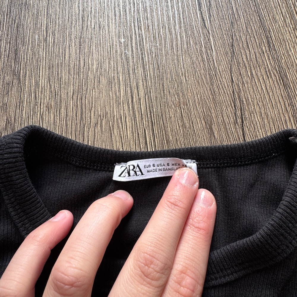 Zara Black Ribbed Tank Top - Picture 2 of 3